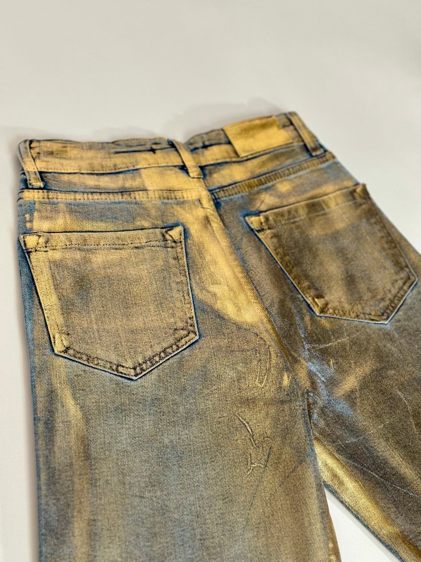 METALLIC DENIM JEANS