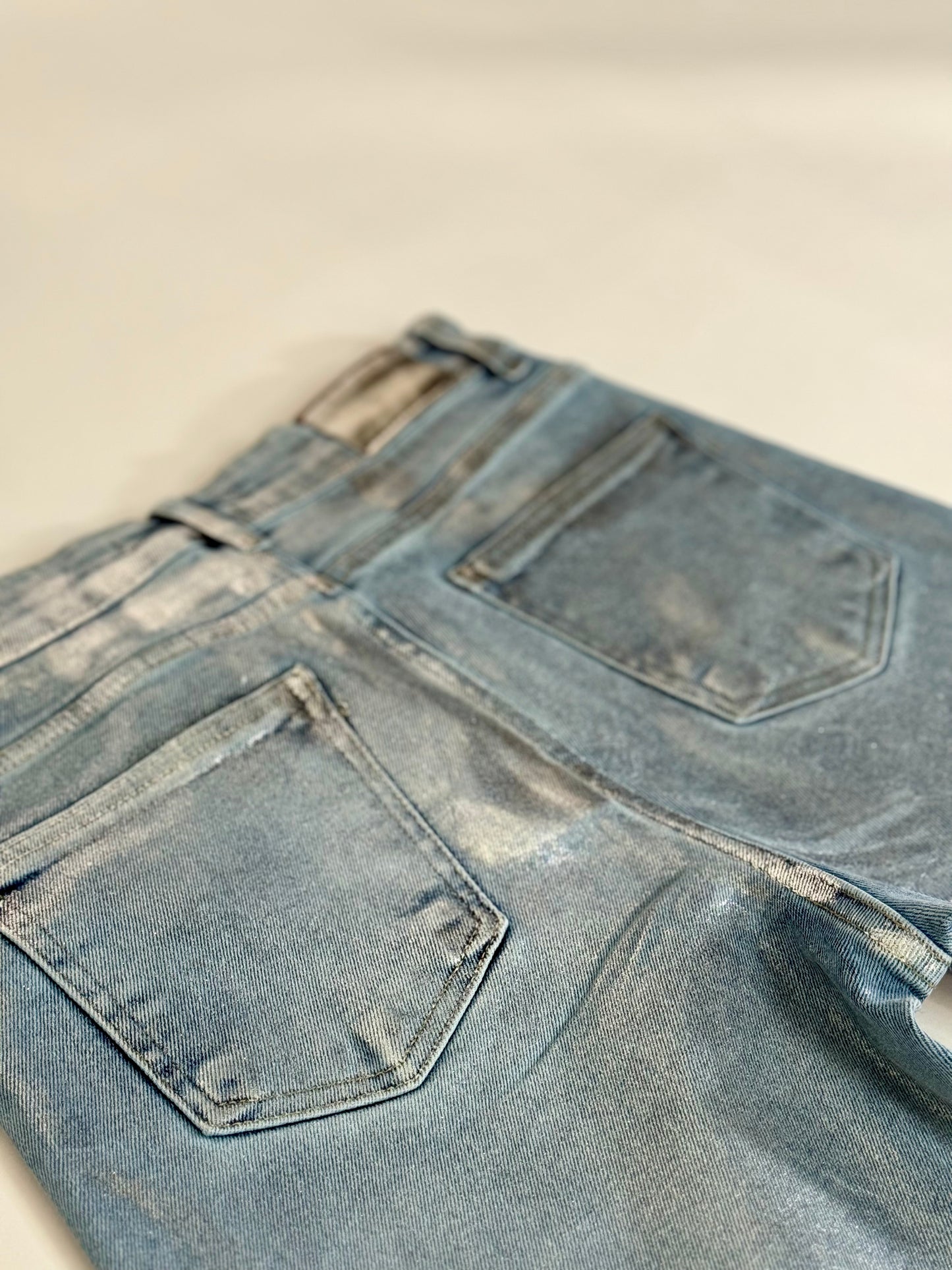 METALLIC DENIM JEANS